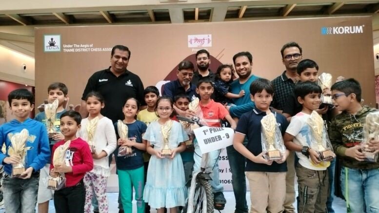 Thane's Brilliant Personalities Take part in KORUM Shopping center's Chess Rivalry